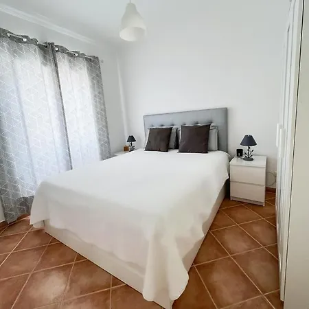 Moradia Ocean Breeze Holiday home *